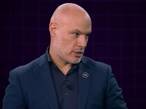 Trưởng ban trọng tài "nắn gân" Premier League sau sự cố tại Super Lig