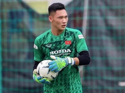 Cách bắt pen cá tính như nhà vô địch World Cup của Trịnh Xuân Hoàng