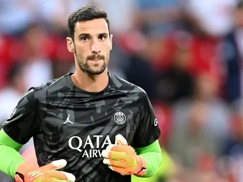 Sao PSG sụt gần 20kg sau khi "từ chối tử thần"