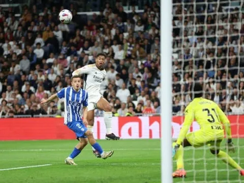 Sao Real sống lại cơ hội ẵm Pichichi