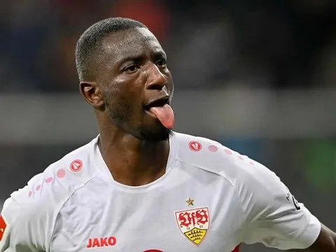 Hiện tượng Bundesliga từ chối ký hợp đồng mới