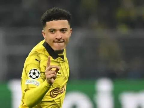 "Chúng tôi sẽ cố gắng mọi cách để giữ Jadon Sancho ở lại"