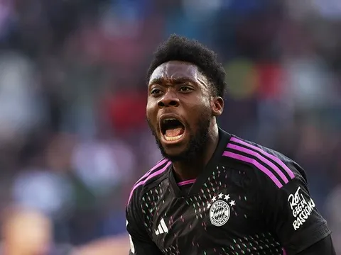 Davies lên tiếng về Real