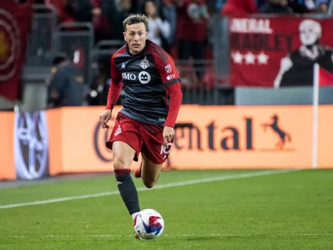 Không được Juve đoái hoài, Bernardeschi 'quay xe'