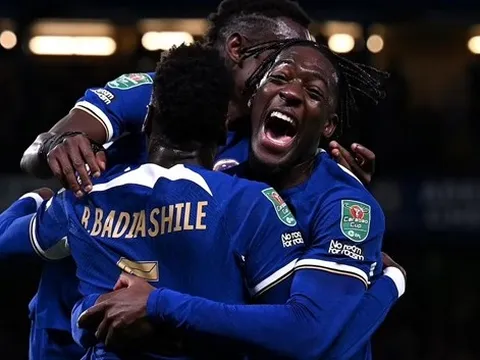 Carabao Cup sẽ là “cứu cánh” cho Chelsea