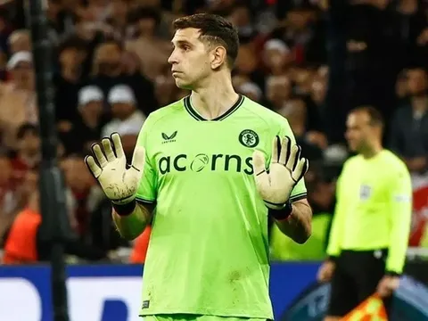 Cứu danh dự cho bóng đá Anh nhưng Villa nhận tổn thất nặng