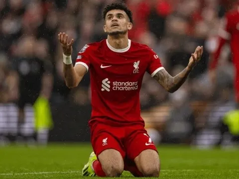 Vì sao Liverpool lại không mặn mà giữ chân Diaz?