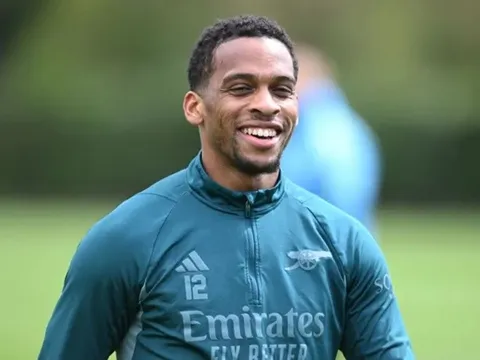 Cú hích tiếp lửa đua vô địch cho Arsenal ập đến