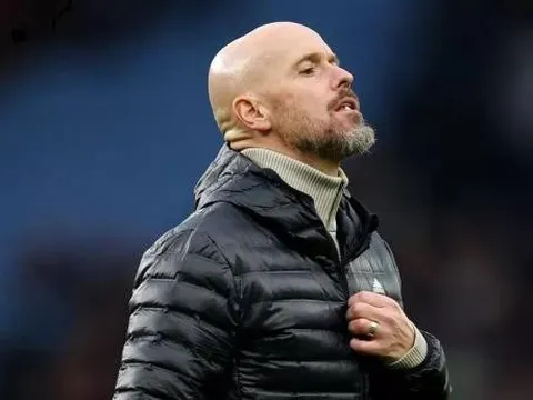 Ten Hag mở cửa trở lại Premier League sau khi được Leverkusen để mắt