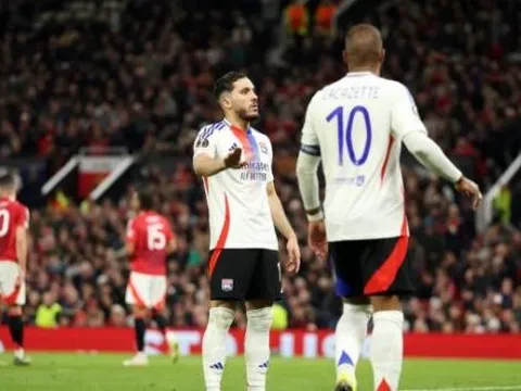 Chuyển nhượng tối 22/5: MU đàm phán chiêu mộ Cherki; Chelsea chi đậm vì Pedro