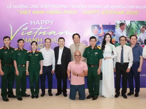 Lễ hưởng ứng chương trình "Việt Nam hạnh phúc - Happy Vietnam 2025" diễn ra sôi nổi tại TP.HCM