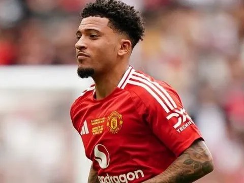 Sancho tiến gần Juventus, MU duyệt bán 25 triệu euro