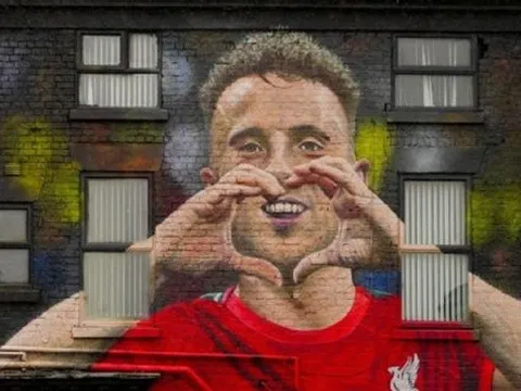 Tranh tường Diogo Jota hoàn thành, fan Liverpool xúc động tưởng niệm