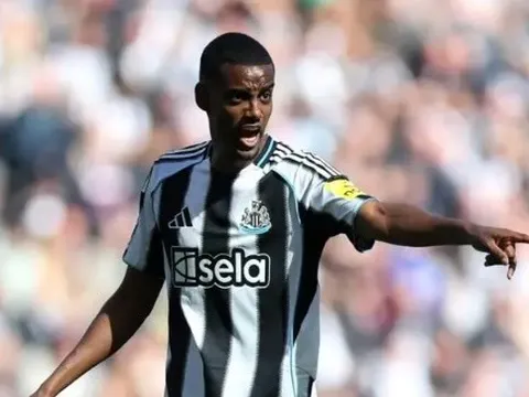 Isak và hiệu ứng domino chuyển nhượng Liverpool - Newcastle