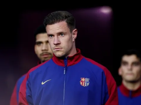Ter Stegen – Barcelona: Ngòi nổ bùng cháy từ mâu thuẫn kéo dài
