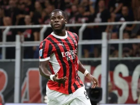 Napoli tái khởi động thương vụ Yunus Musah