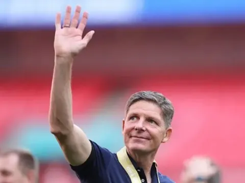 Oliver Glasner tự hào sau chiến thắng Siêu cúp trước Liverpool