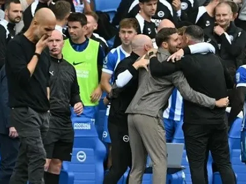 HLV Brighton tiết lộ lý do đánh bại Man City