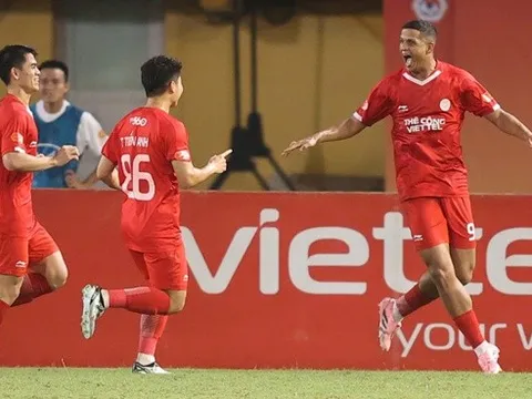 Lucao rực sáng, Viettel áp sát Ninh Bình