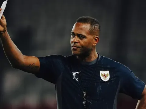 Chuyên gia nêu phương án lý tưởng để Indonesia thay Kluivert