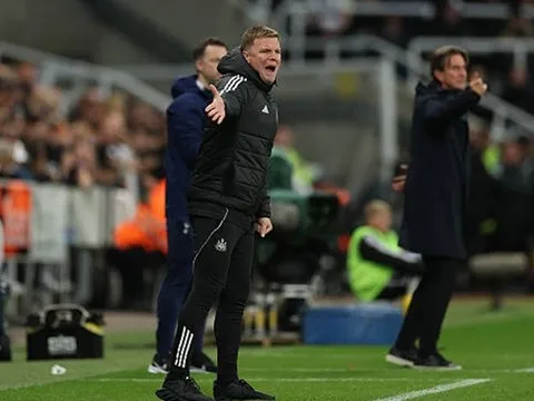 Eddie Howe đưa Newcastle thành vua Carabao Cup