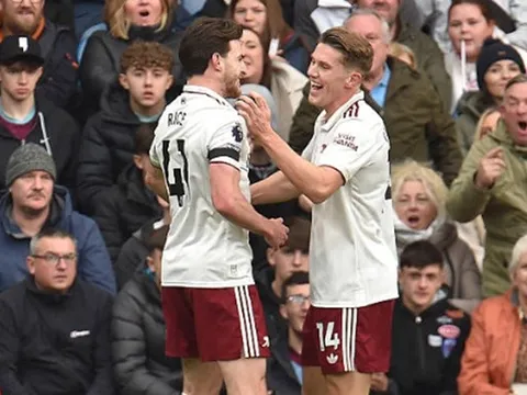 Gyokeres - Declan Rice giúp Arsenal xây chắc ngôi đầu Ngoại hạng Anh