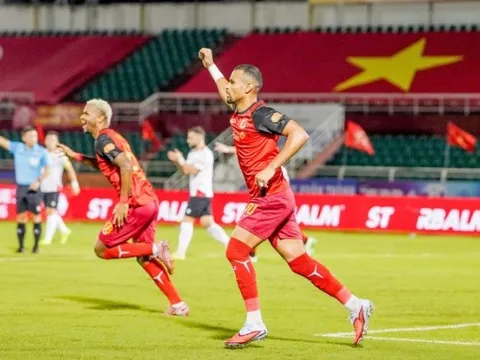 Ninh Bình giữ chuỗi bất bại sau trận đại chiến 7 bàn với CA TP.HCM