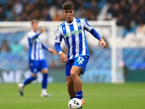 Man Utd: Chỉ Harry Amass đủ sức lên đội một lúc này