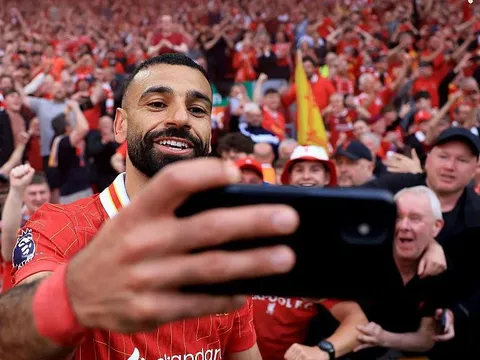 Khi một bài đăng Instagram giá trị hơn cả bàn thắng và trận đấu