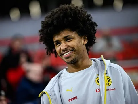 Man Utd ra giá Adeyemi, Arsenal tăng tốc cạnh tranh