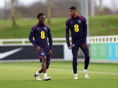 Màn lột xác của Mainoo mở đường cho Rashford về Man Utd