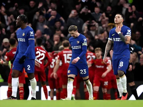 Chelsea trở về thời kỳ đồ đá