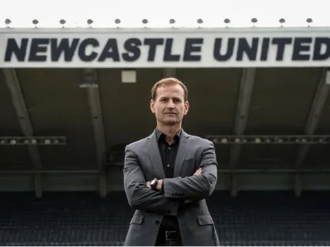 Eddie Howe giáng đòn chí mạng cho M.U