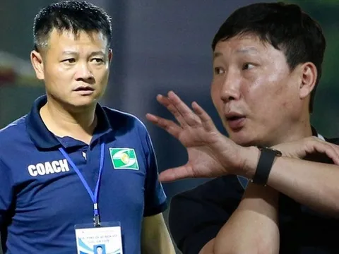 Văn Quyến làm trợ lý cho HLV Kim Sang-sik?; 'HAGL trước đây đâu có đá đẹp'