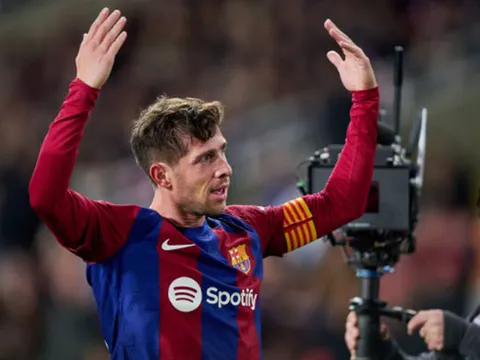 Xavi ca ngợi cứu tinh của Barca