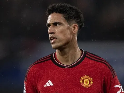3 cái tên có thể thay thế Varane tại Man United
