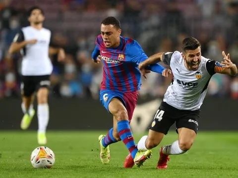 3 lựa chọn dành cho Dest trong kỳ chuyển nhượng hè này