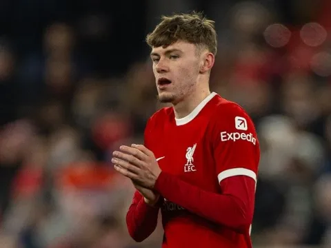 Bradley và nhiệm vụ thuyết phục Arne Slot