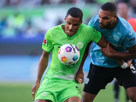Wolfsburg muốn trả Amin Sarr về Lyon ngay lập tức