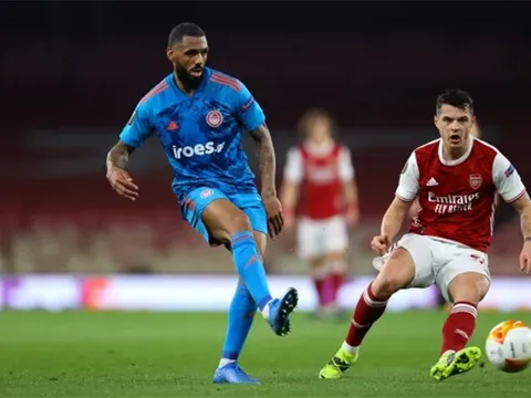 Yann M’Vila mở cửa khả năng  chuyển tới Lyon hoặc Marseille