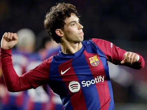 Felix chỉ còn 1 người ủng hộ tại Barca