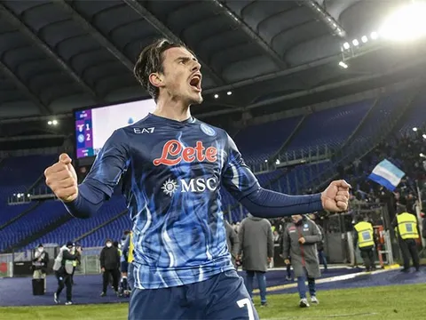 Eljif Elmas, ngôi sao Bắc Macedonia của Leipzig