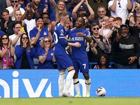 "Fan Chelsea không còn la ó anh ấy nữa"