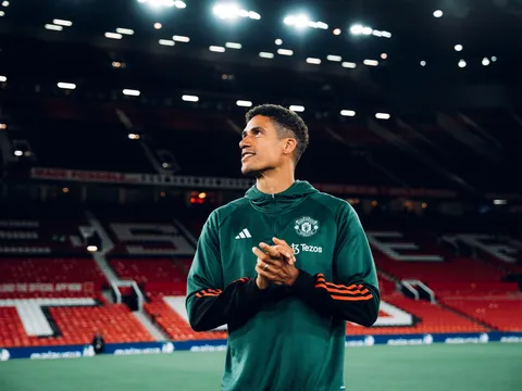 Tony Cascarino chỉ ra thương vụ tốn 80 triệu bảng, không hiệu quả của M.U