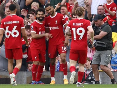 5 điểm nhấn Liverpool 4-2 Tottenham: Nhà vua trở lại; Top 4 xa dần