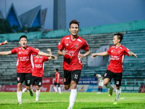 Nguyễn Khánh: Sát thủ vòng cấm của CLB Long An