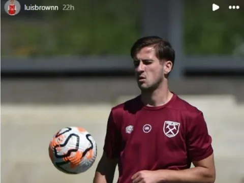 Arsenal xem như chia tay tài năng trẻ