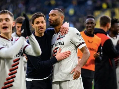 Alonso góp nhặt tinh hoa để giúp Leverkusen lột xác