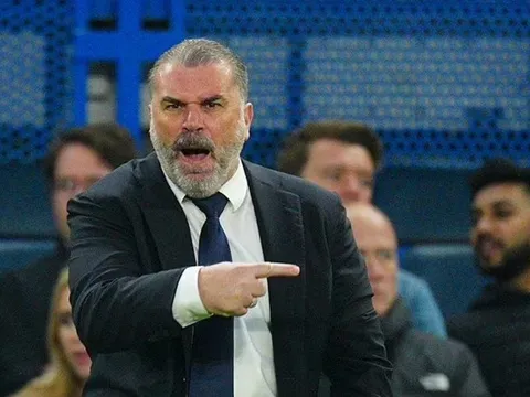 Postecoglou nổi giận, mắng 2 học trò ngay trên sân