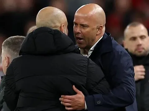 Arne Slot cảnh báo sức mạnh của Man City